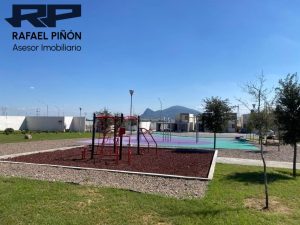 Casa en venta, fraccionamiento Vista Real, Praga; Escobedo, Nuevo León